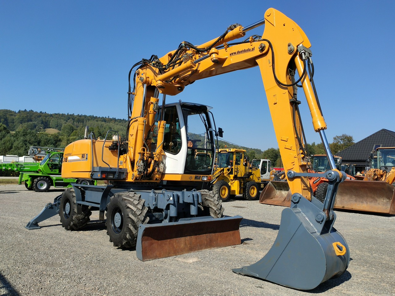 Liebherr A316 Maszyna po Pełnym Tulejowaniu Bez Luzów i Wycieków - Gumikerekes kotró: 5 kép. Liebherr A316 Maszyna po Pełnym Tulejowaniu Bez Luzów i Wycieków - Gumikerekes kotró: 5 kép.