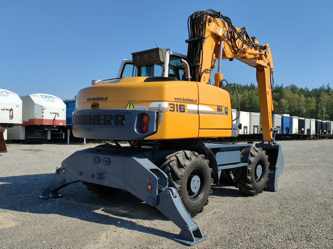 Gumikerekes kotró Liebherr A316 Maszyna po Pełnym Tulejowaniu Bez Luzów i Wycieków: 15 kép.