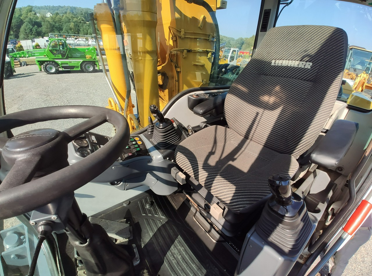 Gumikerekes kotró Liebherr A316 Maszyna po Pełnym Tulejowaniu Bez Luzów i Wycieków: 20 kép.