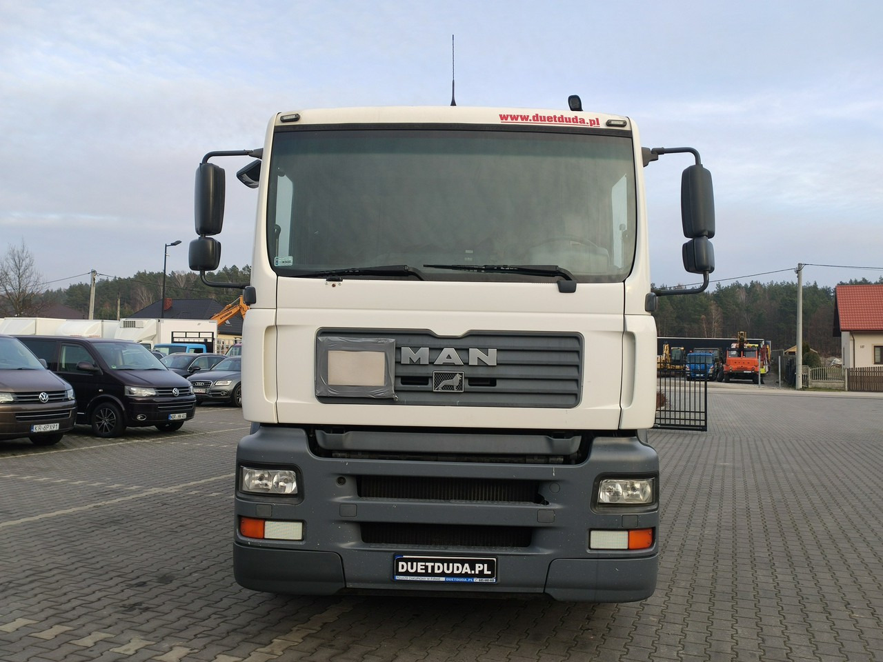 MAN TGA 26.310 Autocysterna z Dystrybucją - Tartályos teherautó: 4 kép. MAN TGA 26.310 Autocysterna z Dystrybucją - Tartályos teherautó: 4 kép.