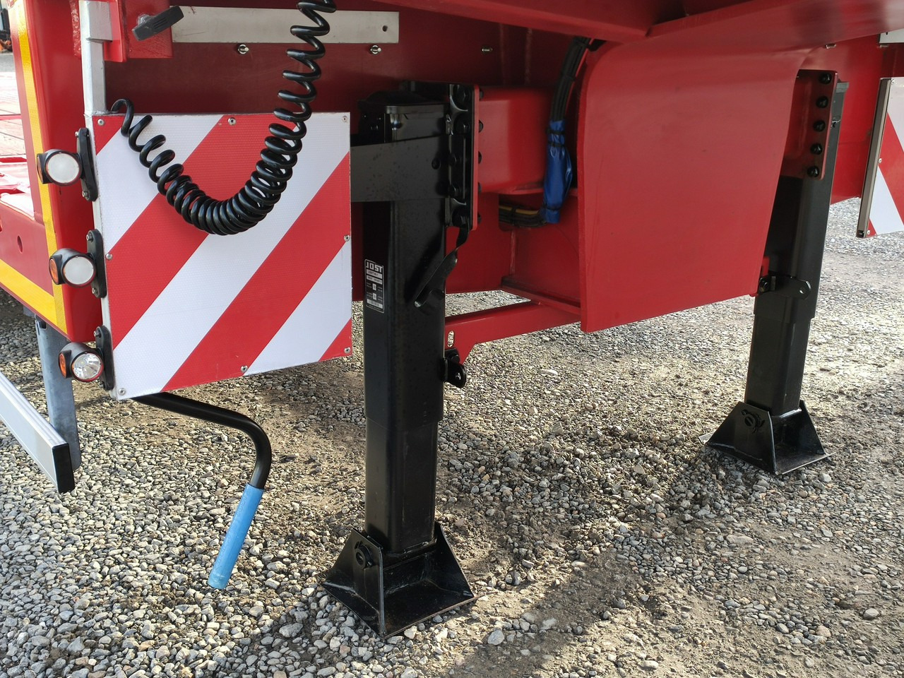 MAX Trailer 3-Osie Oś skrętna Oś Podnoszona Nooteboom - Félpótkocsi mélybölcsős: 5 kép. MAX Trailer 3-Osie Oś skrętna Oś Podnoszona Nooteboom - Félpótkocsi mélybölcsős: 5 kép.