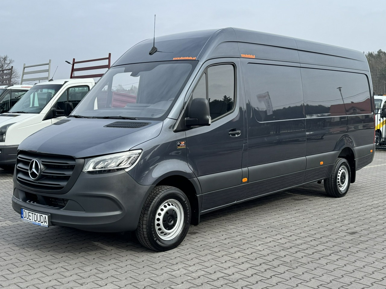 Mercedes 319 - Furgon: 1 kép. Mercedes 319 - Furgon: 1 kép.