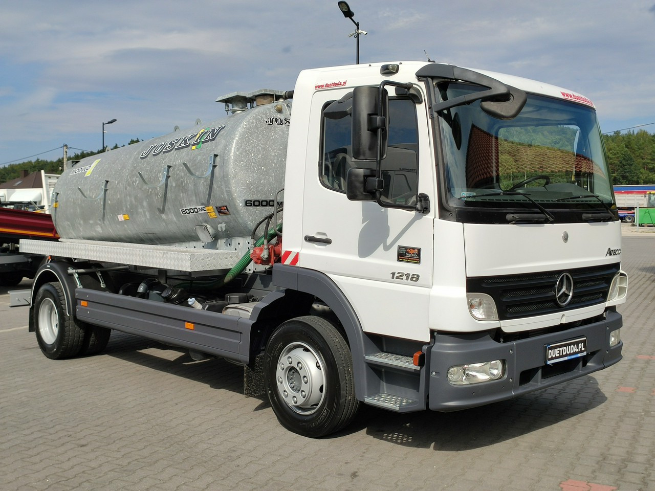 Mercedes Atego 1218 Asenizacyjny Szambiarka Beczka Szambowóz Poj.6m 2019r - Szippantós autó: 2 kép. Mercedes Atego 1218 Asenizacyjny Szambiarka Beczka Szambowóz Poj.6m 2019r - Szippantós autó: 2 kép.