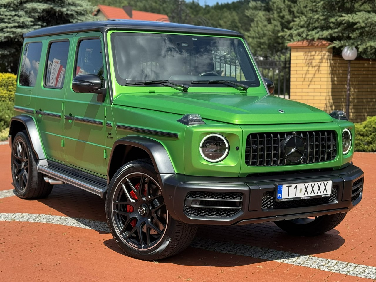 Mercedes G 63 AMG - Terepjáró/ SUV: 3 kép. Mercedes G 63 AMG - Terepjáró/ SUV: 3 kép.