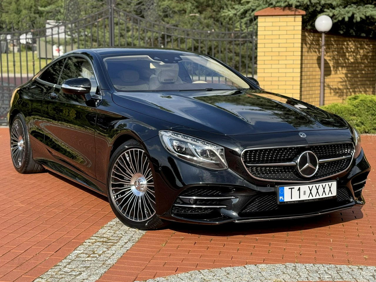 Mercedes S 450 - Szedán: 2 kép. Mercedes S 450 - Szedán: 2 kép.