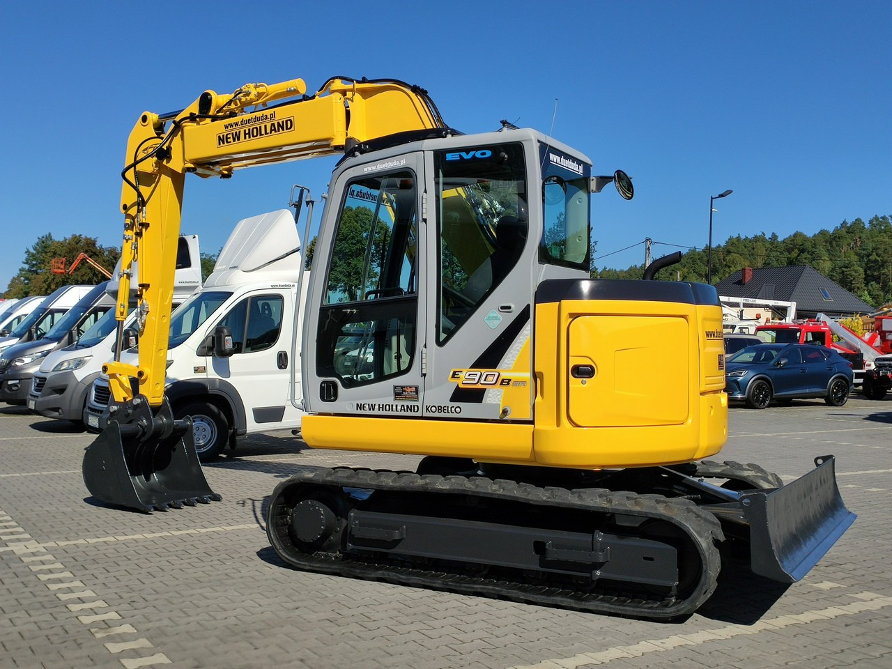 New Holland E90B SR -2 Gąsienicowa 10ton - Minikotró: 5 kép. New Holland E90B SR -2 Gąsienicowa 10ton - Minikotró: 5 kép.