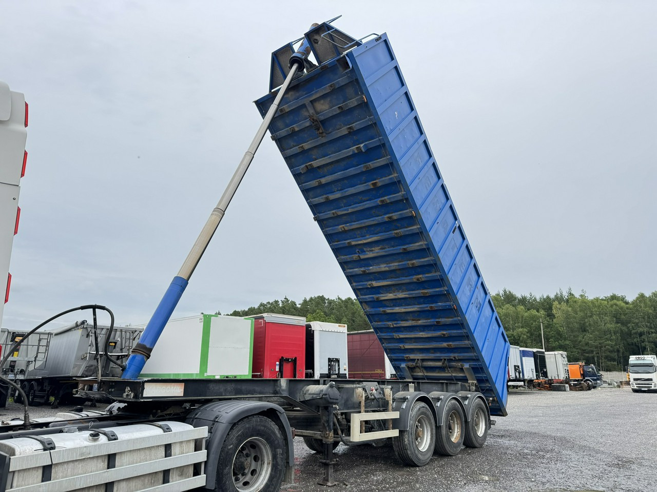 Ovibos Kargomil 35m STALOWA OKAZJA Stan Dobry !!! - Félpótkocsi billenőplatós: 1 kép. Ovibos Kargomil 35m STALOWA OKAZJA Stan Dobry !!! - Félpótkocsi billenőplatós: 1 kép.