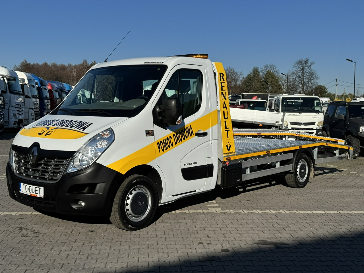 Renault Master - Vontató: 2 kép. Renault Master - Vontató: 2 kép.