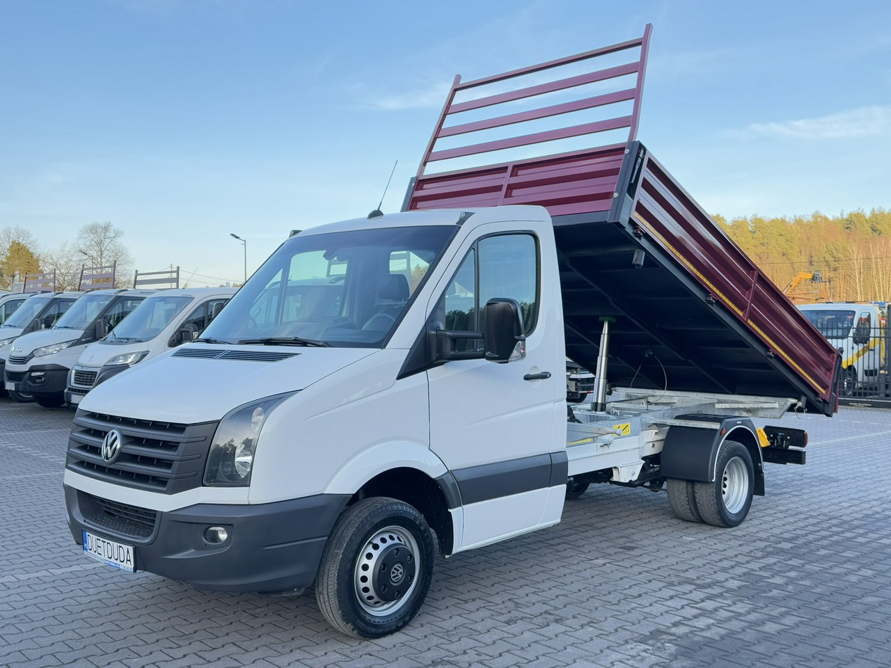 Volkswagen Crafter - Billenőplatós kisteherautó: 2 kép. Volkswagen Crafter - Billenőplatós kisteherautó: 2 kép.