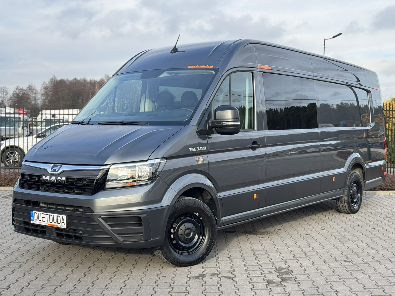 Volkswagen Crafter - Furgon: 5 kép. Volkswagen Crafter - Furgon: 5 kép.