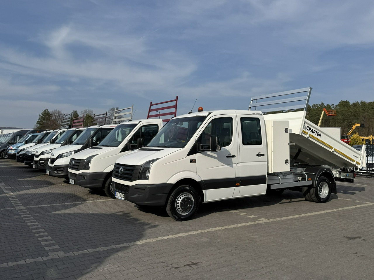 Volkswagen Crafter - Billenőplatós kisteherautó: 1 kép. Volkswagen Crafter - Billenőplatós kisteherautó: 1 kép.