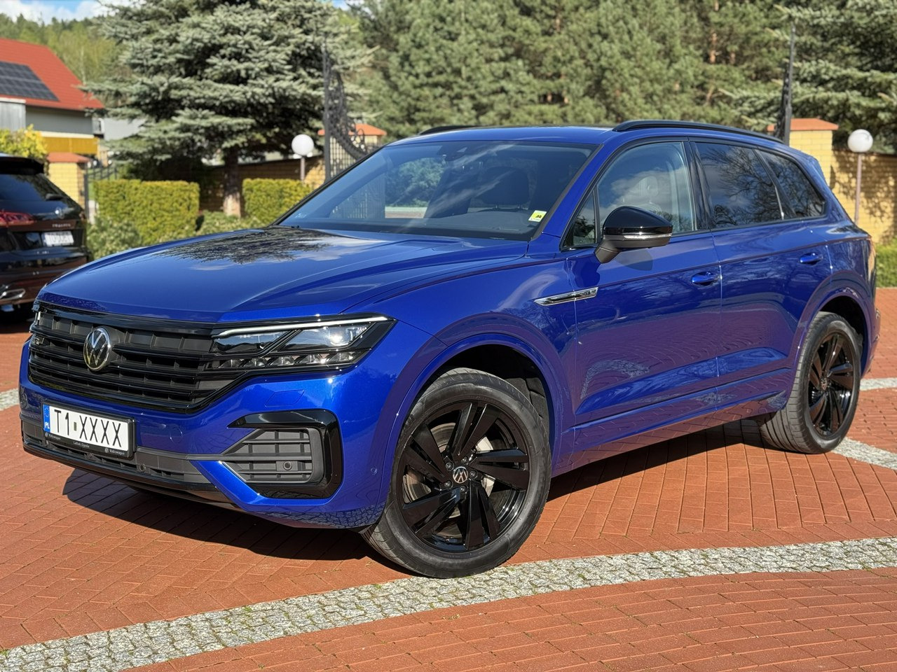 Volkswagen Touareg - Terepjáró/ SUV: 1 kép. Volkswagen Touareg - Terepjáró/ SUV: 1 kép.