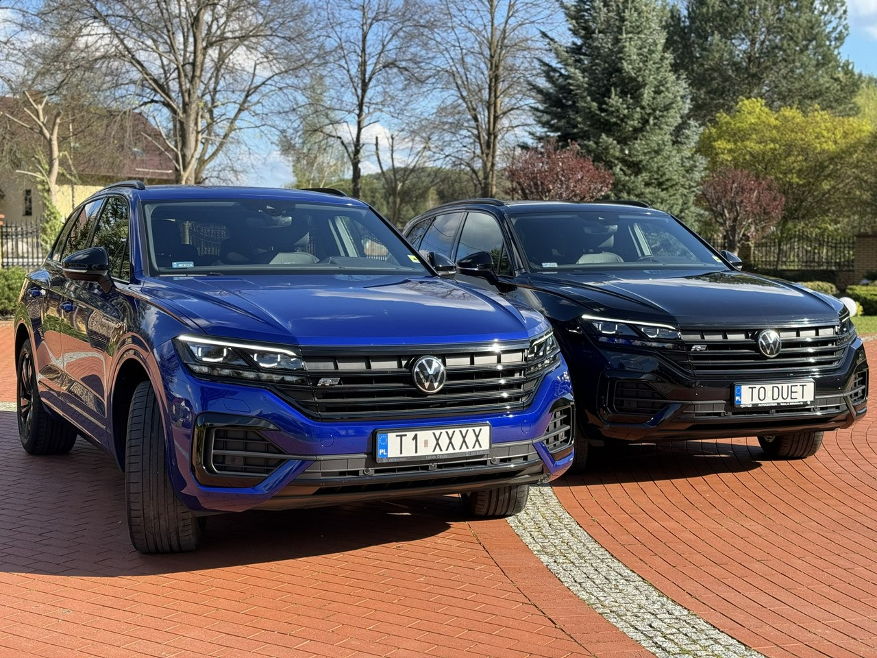 Volkswagen Touareg - Terepjáró/ SUV: 2 kép. Volkswagen Touareg - Terepjáró/ SUV: 2 kép.