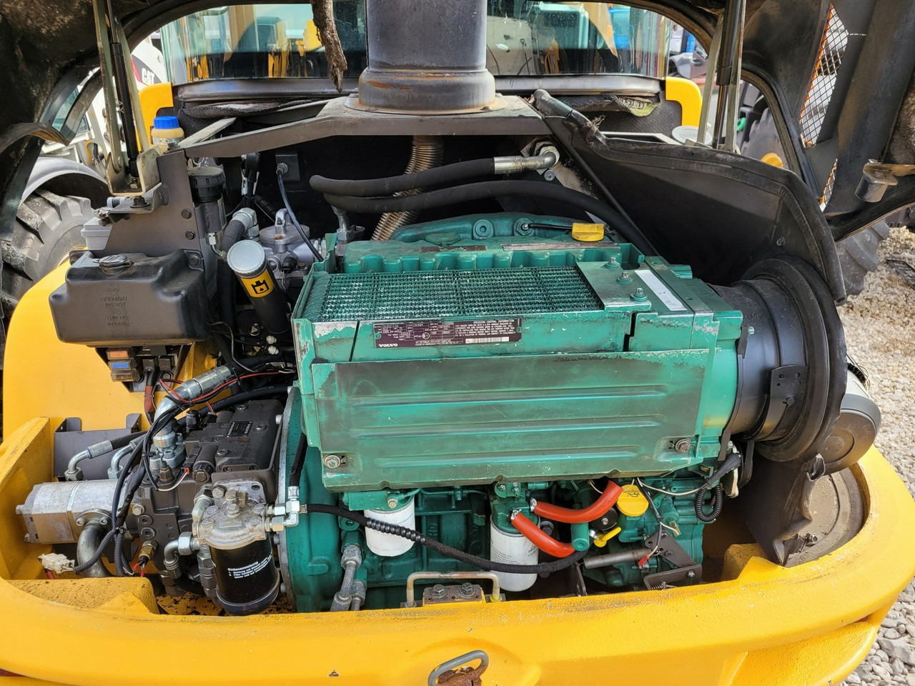 Gumikerekes homlokrakodó Volvo L30B Pro Unikat Stan Tylko 5380 mth: 21 kép. Gumikerekes homlokrakodó Volvo L30B Pro Unikat Stan Tylko 5380 mth: 21 kép.