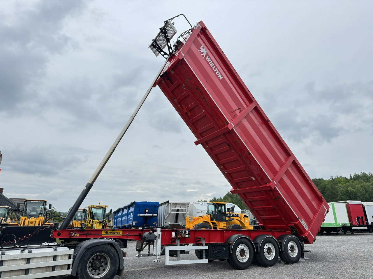 Wielton HARDOX STALOWA DO ZŁOMU 50m Oś Podnoszona Złomówka Stan Bdb - Félpótkocsi billenőplatós: 1 kép. Wielton HARDOX STALOWA DO ZŁOMU 50m Oś Podnoszona Złomówka Stan Bdb - Félpótkocsi billenőplatós: 1 kép.