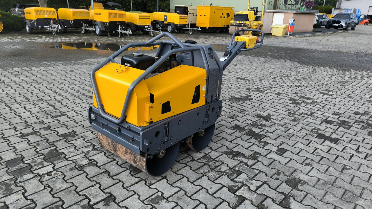 BELLE TDX 650 - Henger: 1 kép. BELLE TDX 650 - Henger: 1 kép.