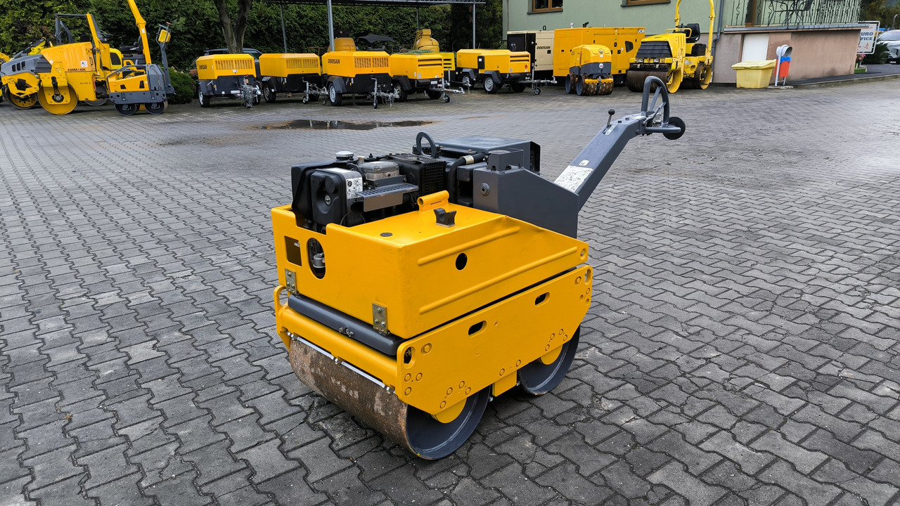 BOMAG BW 65 H - Minihenger: 3 kép. BOMAG BW 65 H - Minihenger: 3 kép.