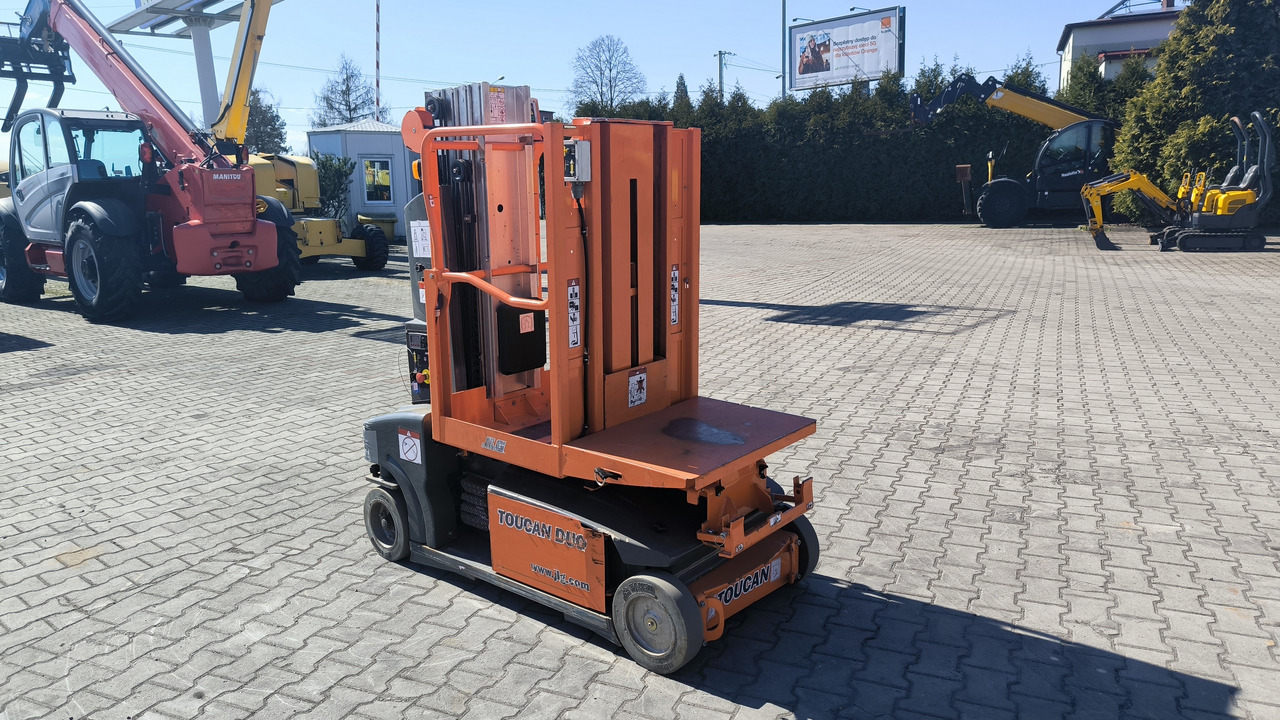 JLG TOUCAN DUO - Emelőkosaras teherautó: 5 kép. JLG TOUCAN DUO - Emelőkosaras teherautó: 5 kép.