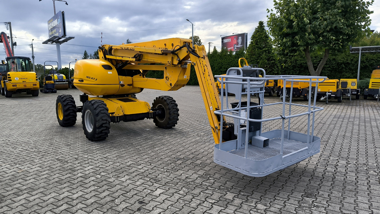 MANITOU 160 ATJ - Személyemelő: 5 kép. MANITOU 160 ATJ - Személyemelő: 5 kép.