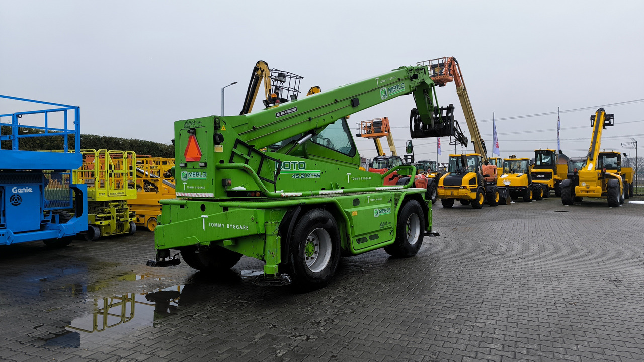 MERLO ROTO 45.21 MCSS - Teleszkópos homlokrakodó: 4 kép. MERLO ROTO 45.21 MCSS - Teleszkópos homlokrakodó: 4 kép.