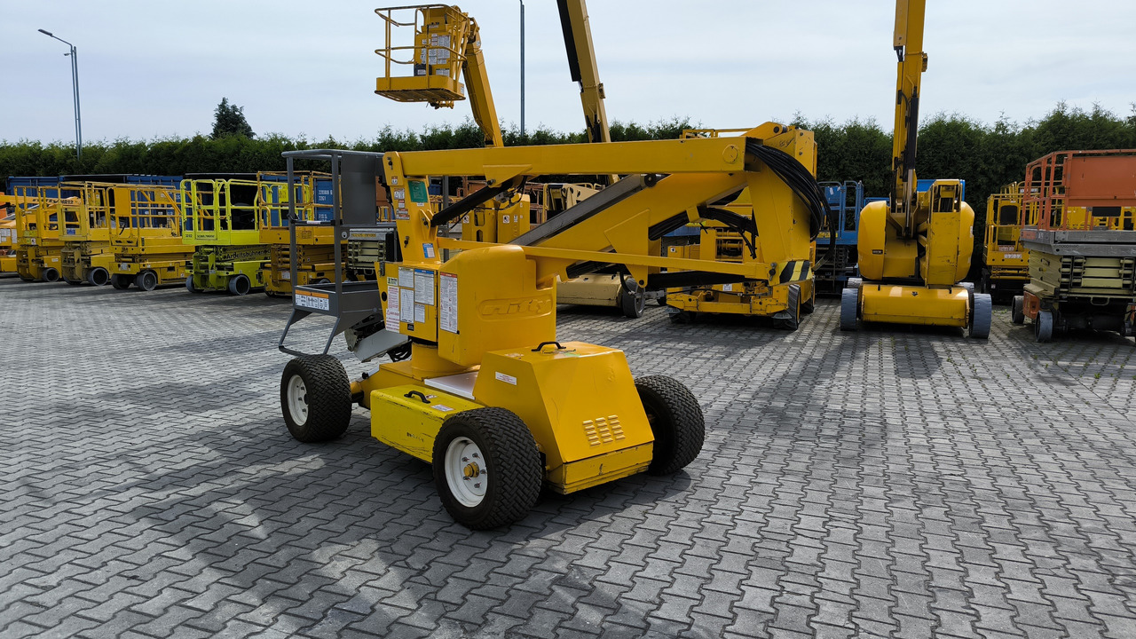 NIFTYLIFT HR 12 NDE - Személyemelő: 1 kép. NIFTYLIFT HR 12 NDE - Személyemelő: 1 kép.