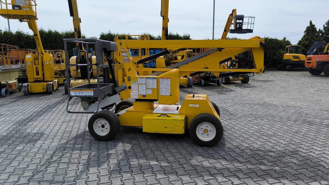 NIFTYLIFT HR 12 NDE - Személyemelő: 2 kép. NIFTYLIFT HR 12 NDE - Személyemelő: 2 kép.