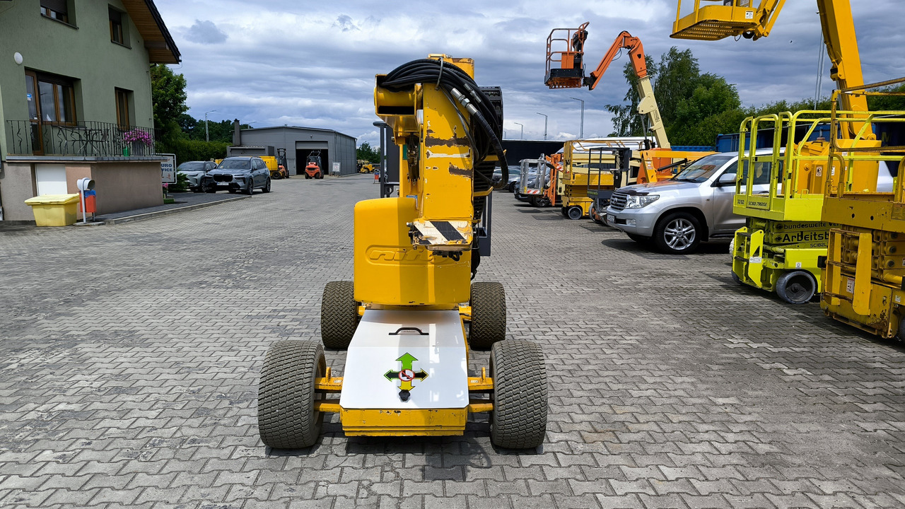 NIFTYLIFT HR 12 NE - Személyemelő: 2 kép. NIFTYLIFT HR 12 NE - Személyemelő: 2 kép.
