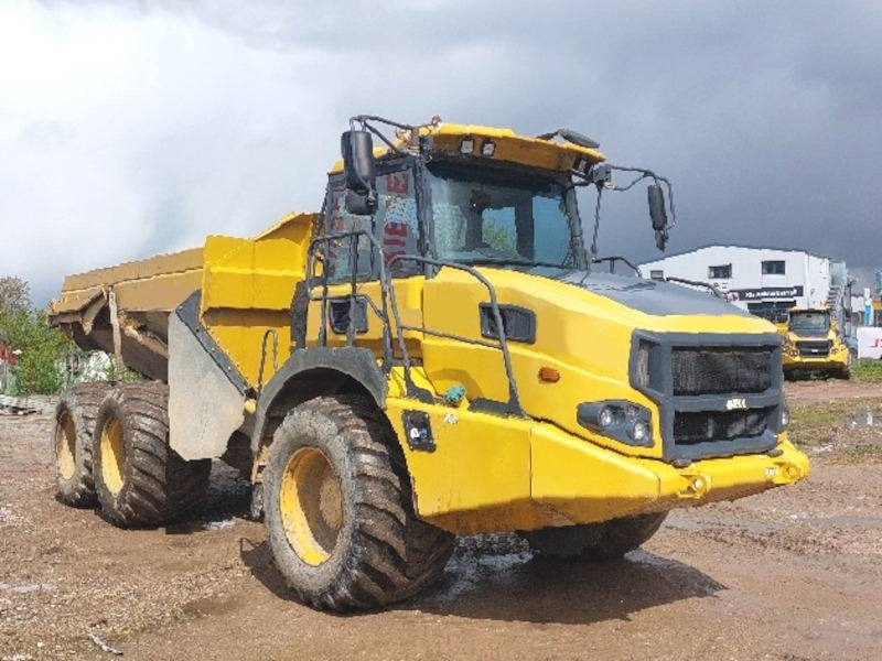 Bell B 20 E - Csuklós dömper: 4 kép. Bell B 20 E - Csuklós dömper: 4 kép.