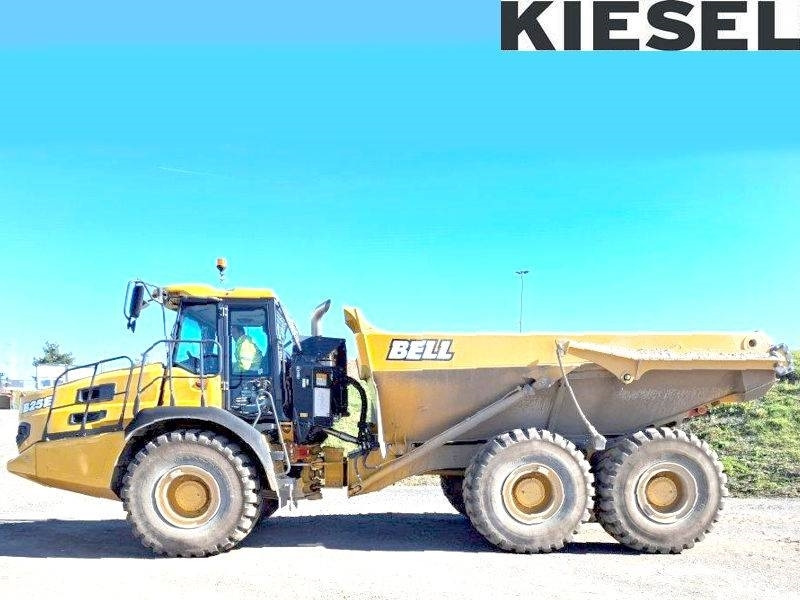 Bell B 25 E - Csuklós dömper: 1 kép. Bell B 25 E - Csuklós dömper: 1 kép.