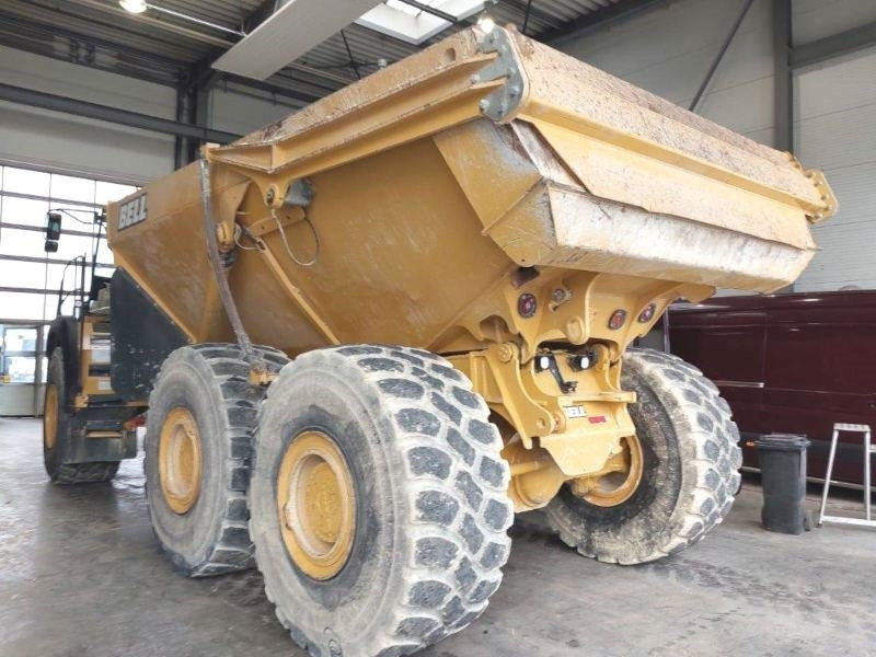 Bell B 40 E - Csuklós dömper: 3 kép. Bell B 40 E - Csuklós dömper: 3 kép.