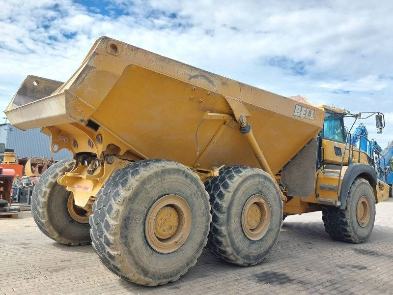 Bell B 40 E - Csuklós dömper: 2 kép. Bell B 40 E - Csuklós dömper: 2 kép.