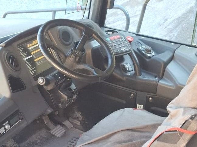Bell B 60 E - Csuklós dömper: 5 kép. Bell B 60 E - Csuklós dömper: 5 kép.