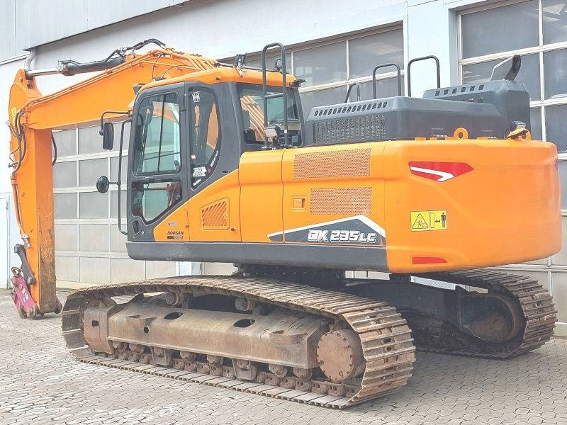 Doosan DX 235 LC-7 - Lánctalpas kotró: 3 kép. Doosan DX 235 LC-7 - Lánctalpas kotró: 3 kép.