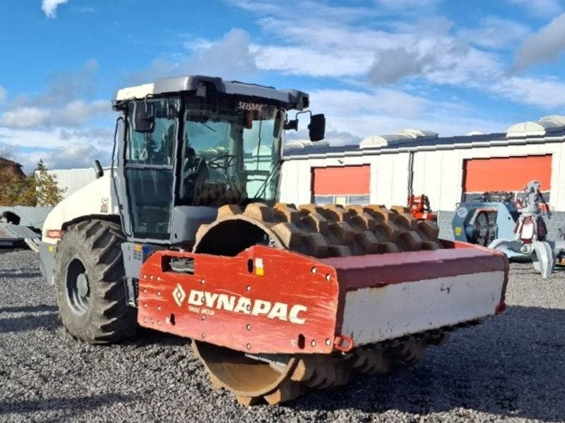 Dynapac CA 6500 PD - Talajtömörítő: 4 kép. Dynapac CA 6500 PD - Talajtömörítő: 4 kép.