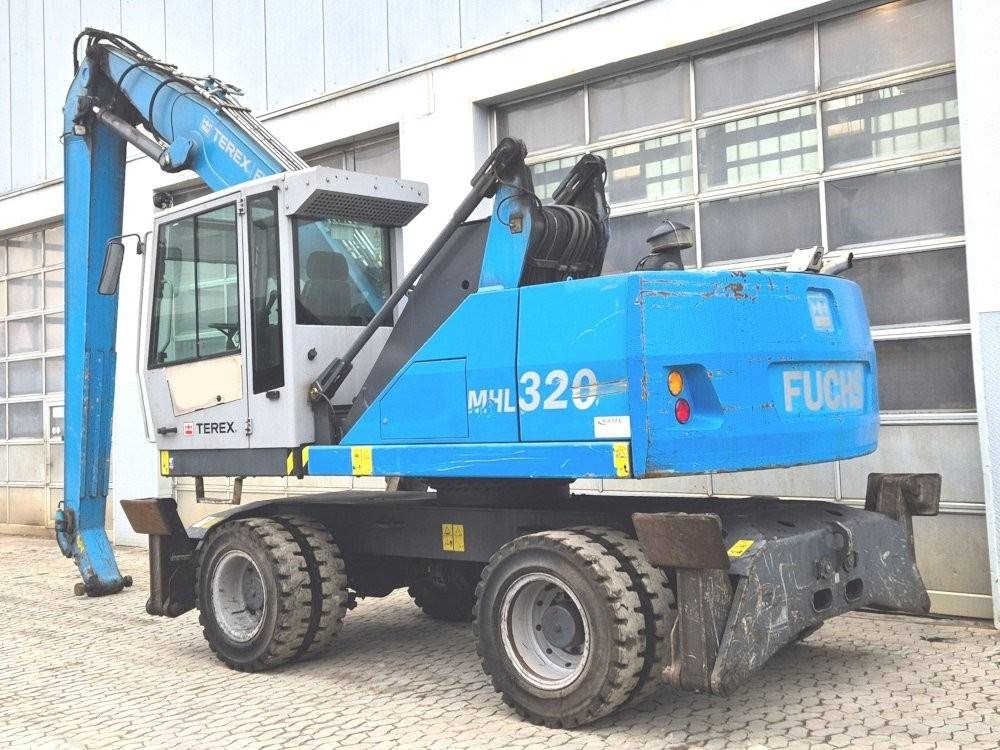 Fuchs MHL 320 D - Hulladék kotró: 3 kép. Fuchs MHL 320 D - Hulladék kotró: 3 kép.
