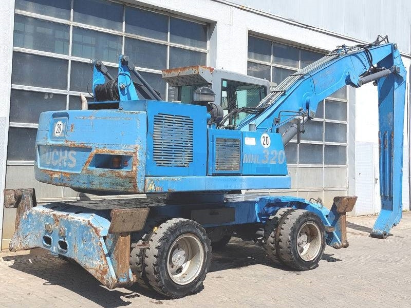Fuchs MHL 320 - Hulladék kotró: 5 kép. Fuchs MHL 320 - Hulladék kotró: 5 kép.