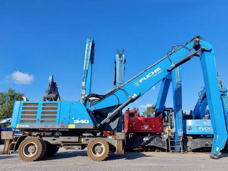 Fuchs MHL 340 F - Hulladék kotró: 5 kép. Fuchs MHL 340 F - Hulladék kotró: 5 kép.