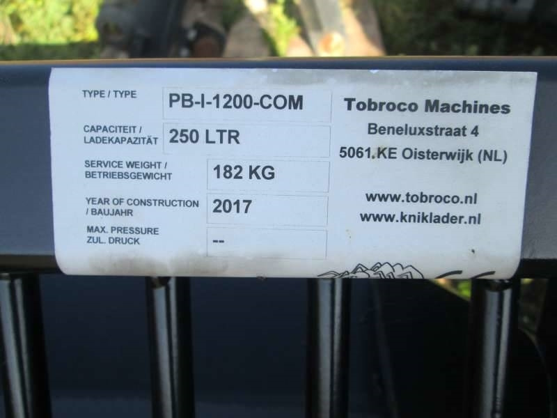 GiANT Gitterschaufel D245 1200MM SWE - Kanál - Építőipari gépek: 1 kép. GiANT Gitterschaufel D245 1200MM SWE - Kanál - Építőipari gépek: 1 kép.