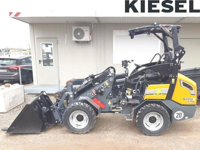 Giant G 2200 E X-Tra Elektro / electric - Mini homlokrakodó: 1 kép. Giant G 2200 E X-Tra Elektro / electric - Mini homlokrakodó: 1 kép.