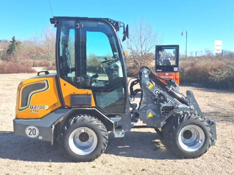 Giant G 2700 E X-Tra Elektro / electric - Mini homlokrakodó: 5 kép. Giant G 2700 E X-Tra Elektro / electric - Mini homlokrakodó: 5 kép.