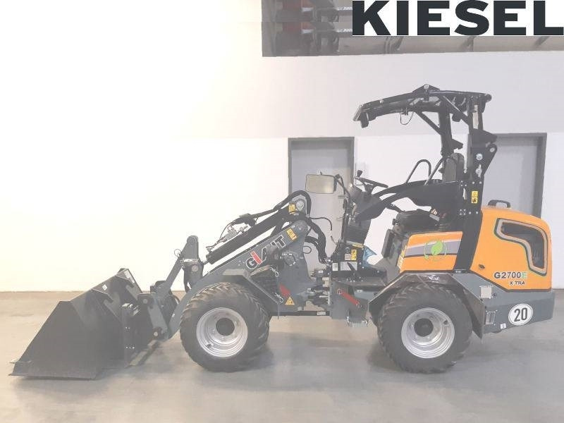 Giant G 2700 E X-Tra Elektro / electric - Mini homlokrakodó: 1 kép. Giant G 2700 E X-Tra Elektro / electric - Mini homlokrakodó: 1 kép.