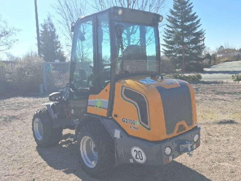 Giant G 2700 E X-Tra Elektro / electric - Mini homlokrakodó: 3 kép. Giant G 2700 E X-Tra Elektro / electric - Mini homlokrakodó: 3 kép.