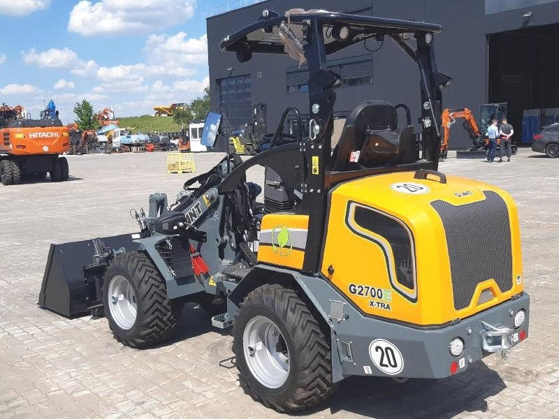 Giant G 2700 E X-Tra Elektro / electric - Mini homlokrakodó: 3 kép. Giant G 2700 E X-Tra Elektro / electric - Mini homlokrakodó: 3 kép.