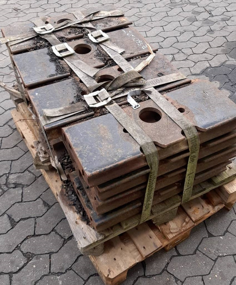 Hitachi Bodenplatten 650mm, Zweisteg - Lánctalp - Építőipari gépek: 4 kép. Hitachi Bodenplatten 650mm, Zweisteg - Lánctalp - Építőipari gépek: 4 kép.