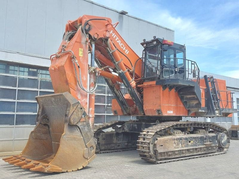 Hitachi EX 1200-6 - Kotrógép: 2 kép. Hitachi EX 1200-6 - Kotrógép: 2 kép.