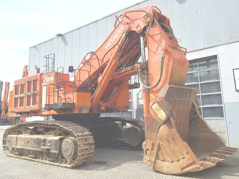 Hitachi EX 1200-6 - Kotrógép: 4 kép. Hitachi EX 1200-6 - Kotrógép: 4 kép.