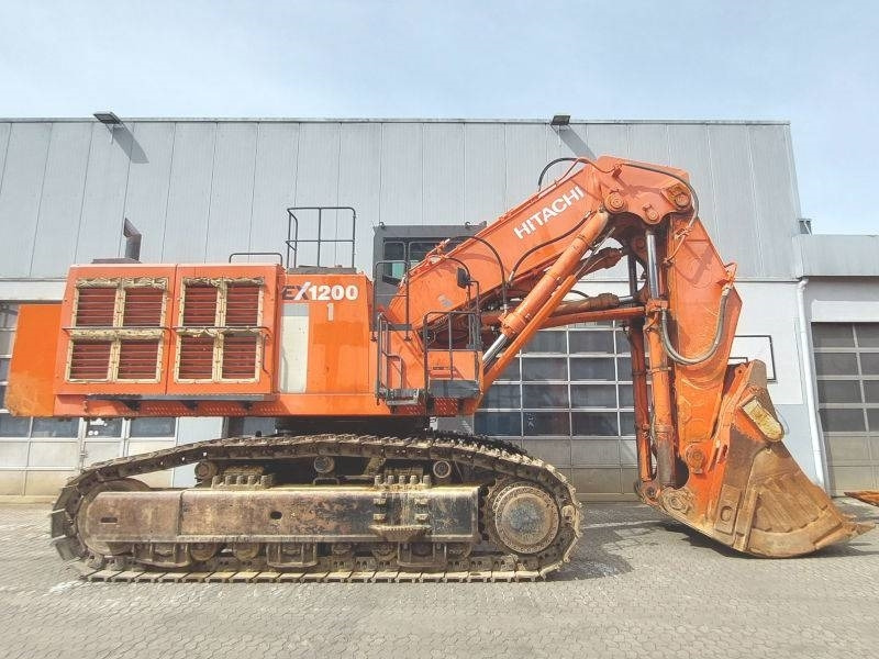 Hitachi EX 1200-6 - Kotrógép: 5 kép. Hitachi EX 1200-6 - Kotrógép: 5 kép.