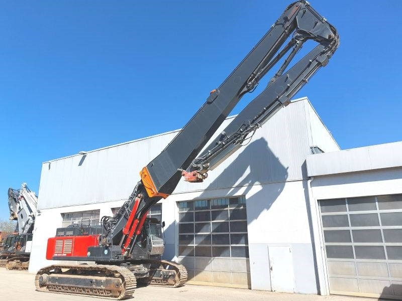 Hitachi KTEG KMC600P-6 - Bontó kotrógép: 4 kép. Hitachi KTEG KMC600P-6 - Bontó kotrógép: 4 kép.