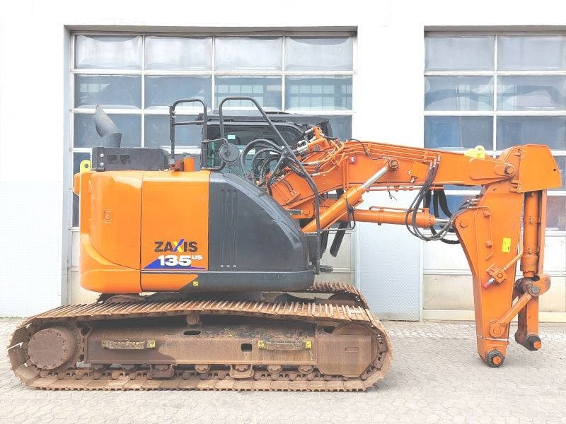 Hitachi ZX 135 US-6 Short reach front tunnel excavator - Lánctalpas kotró: 5 kép. Hitachi ZX 135 US-6 Short reach front tunnel excavator - Lánctalpas kotró: 5 kép.