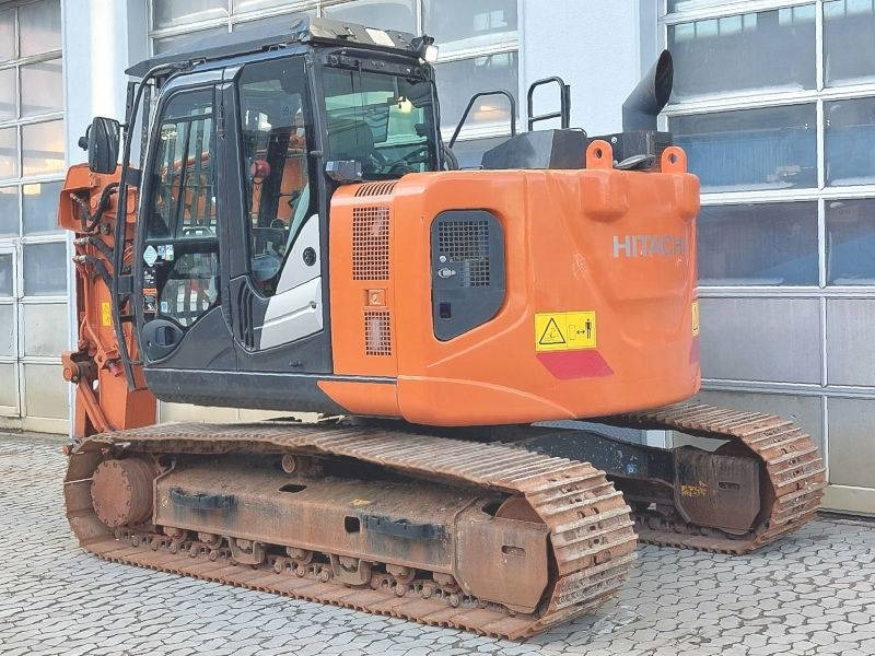 Hitachi ZX 135 US-6 Short reach front tunnel excavator - Lánctalpas kotró: 3 kép. Hitachi ZX 135 US-6 Short reach front tunnel excavator - Lánctalpas kotró: 3 kép.